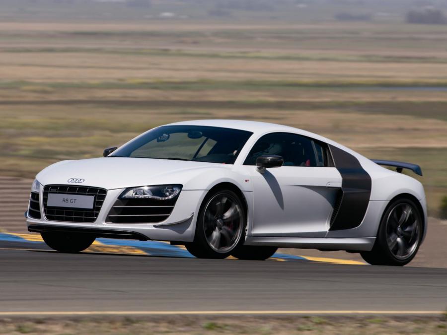  Audi R8 GT 2010 года  (EU) (фото 32 из 55)